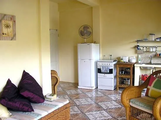 Lillibets Aparthotel Castara